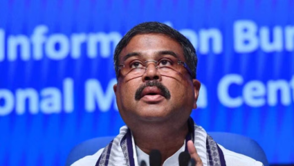 Dharmendra Pradhan तब्बल किती कोटींचे मालक? राजीनाम्यानंतर आता Networth चर्चेत, जाणून घ्या बँकांमध्ये किती शिल्लक?