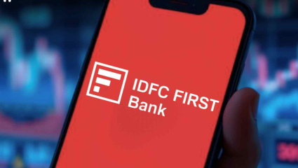 IDFC FIRST Bank ची ऐतिहासिक कामगिरी! नफ्यात 132% ची मोठी वाढ; नोंदवला 1075 कोटींचा आतापर्यंतचा सर्वाधिक नफा