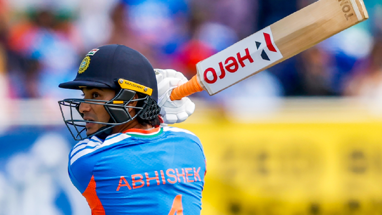 IND Vs ENG: अभिषेक शर्मा मोडीत काढणार हार्दिकचा ‘तो’ रेकॉर्ड? इंग्लंडविरुद्ध बरसणार षटकारांचा पाऊस