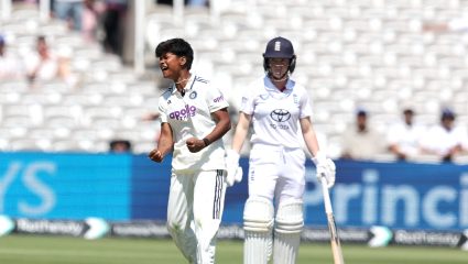 IND W Vs ENG W Live: इंग्लंडविरुद्ध क्रांतीचा थरार! 170 वर ऑल आउट; भारताच्या लेकीचा ऐतिहासिक ‘पंच’