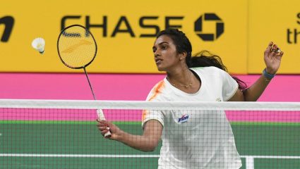 चीनी भिंत भेदण्याचे आव्हान! एकही शॉट न खेळता PV Sindhu ची सेमीफायनलमध्ये धडक; वॉकओव्हरचा मिळाला फायदा