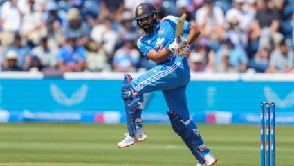 क्रिकेटविश्वात मोठी खळबळ! Rohit च्या निवृत्तीची चर्चा अन् ‘या’ खेळाडूंचं करिअर धोक्यात? चाहते चिंतेत
