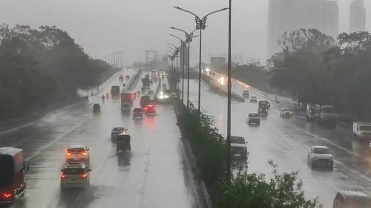 Maharashtra Rain Alert: अक्षरश: धुवून काढणार! कोकणात अतिमुसळधार तर…; IMD ने दिला ‘हा’ अलर्ट