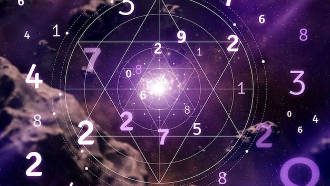 Numberlogy: गुरुपौर्णिमेच्या दिवशी या मुलांकांच्या लोकांना मिळेल अपेक्षित यश