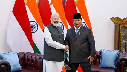 PM Modi Indonesia Visit : भारत-इंडोनेशिया सामुद्रधुनी उभारणार; PM मोदींच्या दौऱ्यात दोन्ही देशांत महत्त्वपूर्ण करार