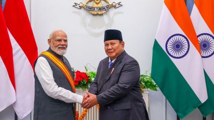 PM Modi Indonesia Visit : पंतप्रधान मोदींना इंडोनेशियाचा सर्वोच्च नागरी सन्मान; संरक्षण आणि सागरी सुरक्षेवर महत्त्वपूर्ण चर्चा