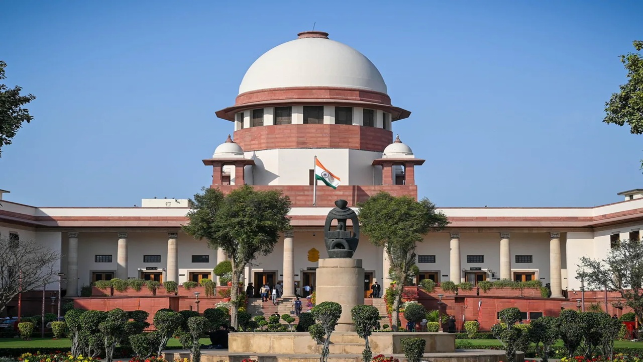 Supreme Court : तिसरे अपत्य झाल्यास निवडणूक लढवता येणार नाही; सर्वोच्च न्यायालयाचा मोठा निर्णय