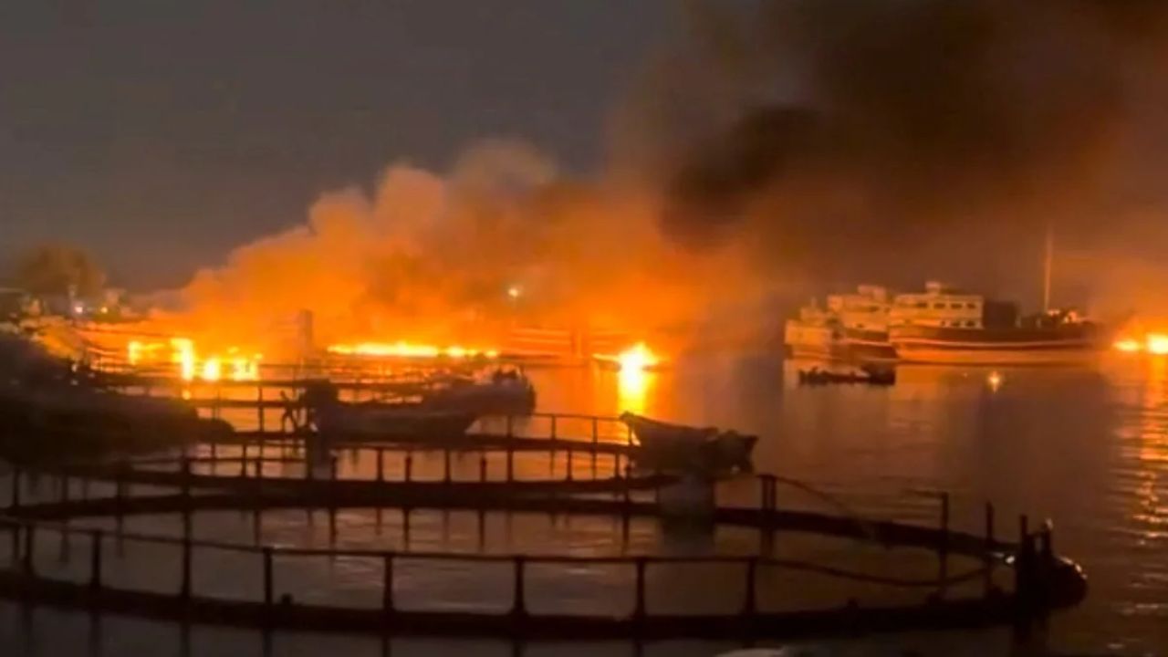 US Attacks Iran : इराणमध्ये स्फोटांची मालिका सुरुच! बुशहेरसह अनेक शहरांमध्ये स्फोट; ट्रम्प-नेतन्याहू चर्चेमुळे वाढली युद्धाची भीती