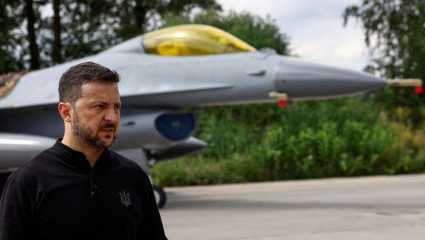 Ukraine War: युक्रेनच्या आकाशात थरार! मोहिमेदरम्यान F-16 विमानावरील नियंत्रण सुटले; अपघाताचे कारण शोधणे सुरू