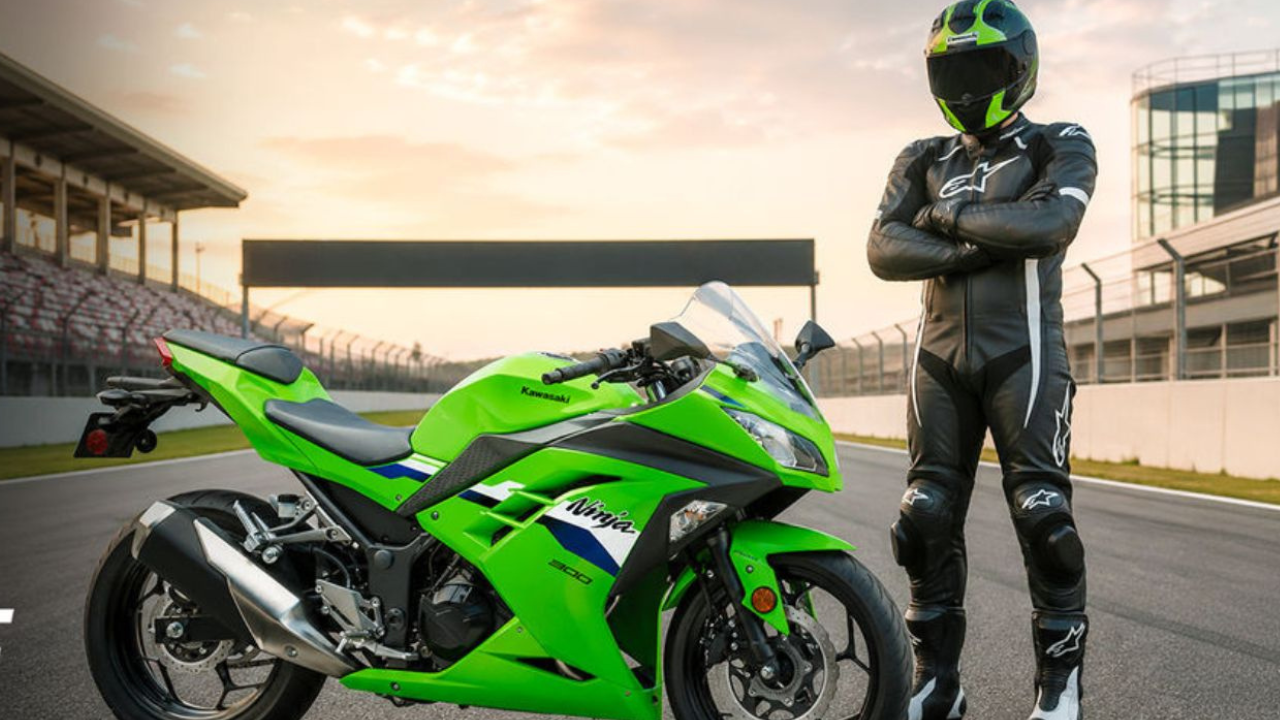 2027 Kawasaki Ninja 300 भारतामध्ये लाँच; किंमत ₹३.३४ लाखांपासून सुरु! जाणून घ्या फीचर्स आणि सर्वकाही