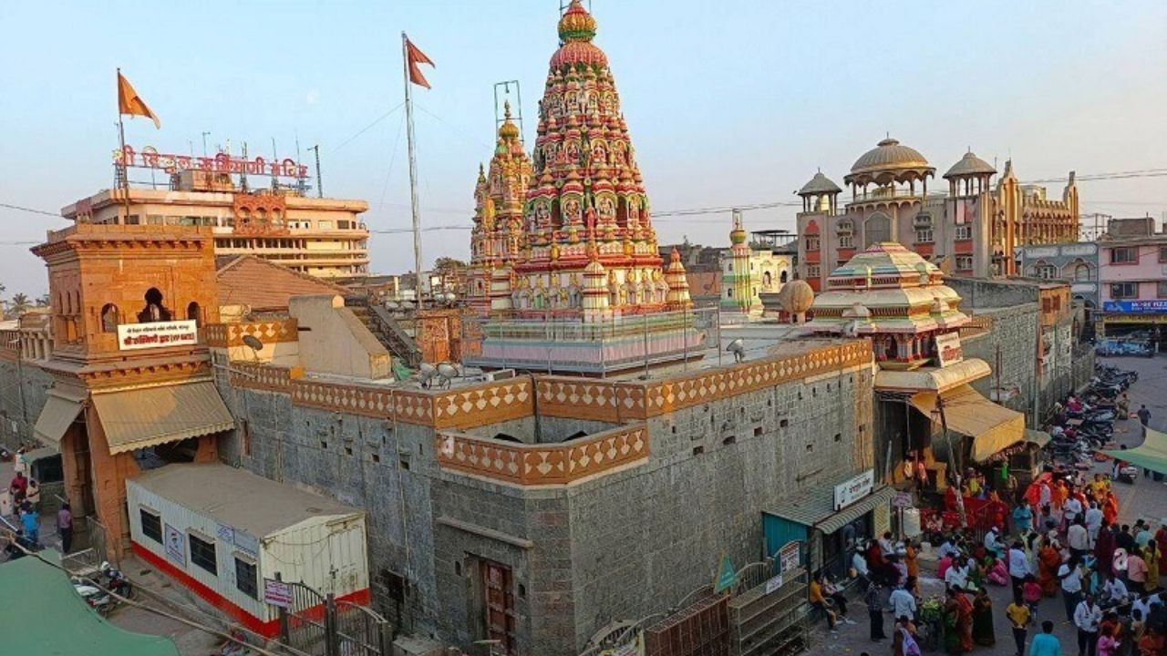 तेजोत्सवात न्हाले विठ्ठल मंदिर! संपू्र्ण परिसर झाला प्रकाशमय; पंढरीचे आध्यात्मिक वैभव खुलले