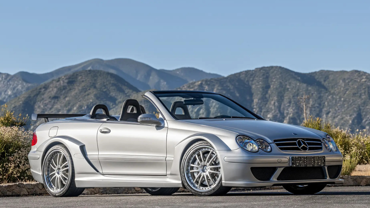 मर्सिडीज-बेंझ CLK DTM AMG कव्हर्टिबल (CLK DTM AMG Convertible) जर्मन टुरिंग कार चॅम्पियनशिप मधील विजयाचा उत्सव साजरा करण्यासाठी ही रेस-स्पेक्स असणारी रोड-लीगल कार बनवण्यात आली होती. ३.९ सेकंदात ० ते १०० किमी प्रतितास वेग पकडणारी ही तिच्या काळातील सर्वात वेगवान ४-सीटर कन्व्हर्टिबल कार मानली जायची. या सुपरकारचे जगभरात केवळ ८० युनिट्स बनवले गेले.