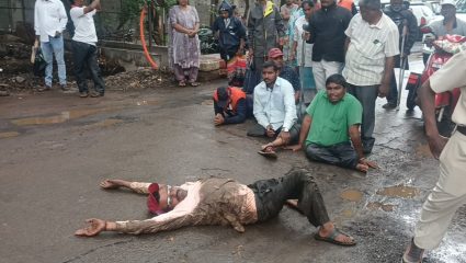 दिव्यांगांचा संताप अनावर! जिल्हाधिकाऱ्यांच्या दालनापर्यंत लोटांगण; पोलिसांशी शाब्दिक चकमक