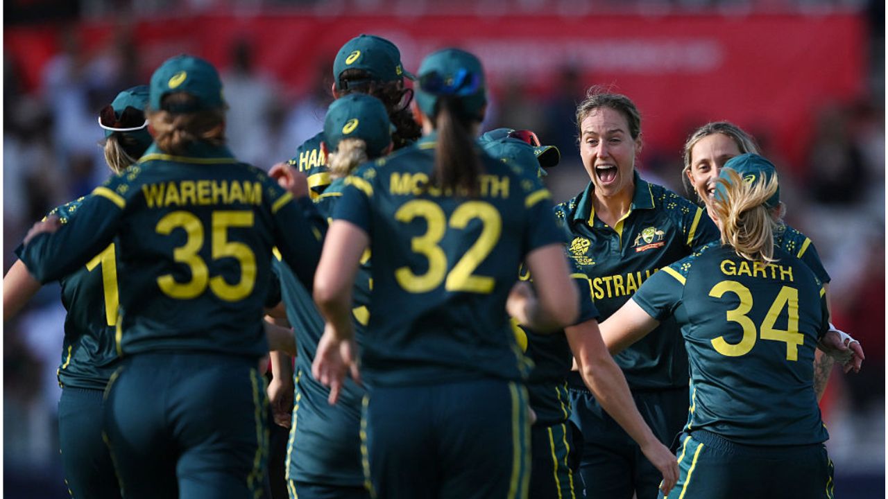 ENG W vs AUS W: कांगारूंचा पुन्हा एकदा महाधमाका! ऑस्ट्रेलियाने इंग्लंडला ७ विकेट्सने चिरडले; सातव्यांदा पटकावले विश्वविजेतेपद