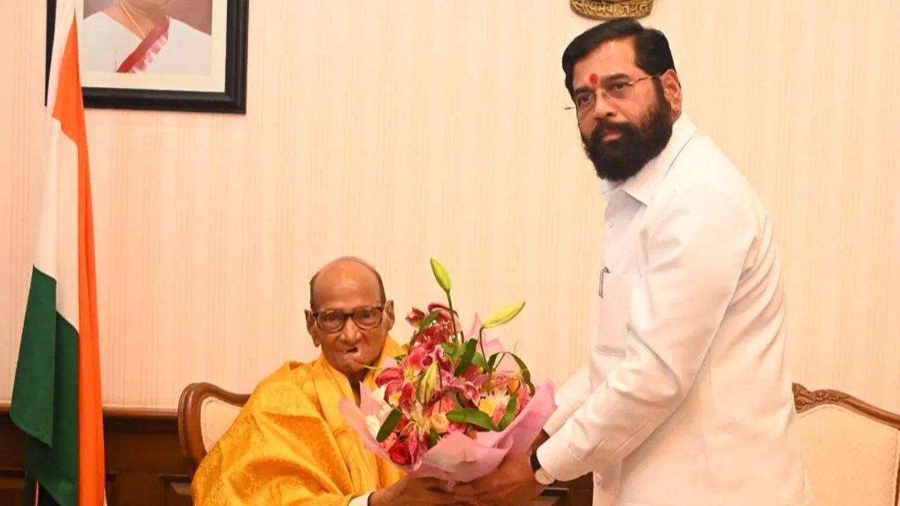मोठी बातमी ! कॅबिनेट बैठक सोडून एकनाथ शिंदे शरद पवारांच्या भेटीला; बंद दालनाआड नेमकी काय चर्चा?