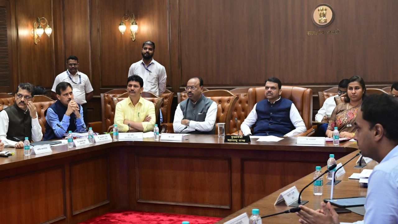 MJPJAY Fraud News: आरोग्य योजनेत तब्बल १६ हजार संशयास्पद शस्त्रक्रिया! मुख्यमंत्री फडणवीस यांचा मोठा निर्णय; चौकशीसाठी SIT गठीत