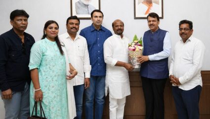 नगरपरिषद शिक्षकांना एनपीएसचा दिलासा, अर्जुन कोळी यांच्या पाठपुराव्याला यश; आमदार डॉ. अतुल भोसलेंच्या प्रयत्नांना यशस्वी प्रतिसाद