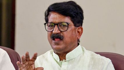 Arvind Sawant: ‘ज्या महिलांनी सत्तेवर आणलं, त्यांचीच नावं…’, लाडकी बहीण योजनेवरून अरविंद सावंत सरकारवर कडाडले