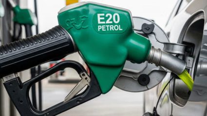 E20 Petrol: इथेनॉलयुक्त पेट्रोल वापरल्याने इंजिनचे नुकसान होते का? IIT कानपूरच्या संशोधनातून समोर आला धक्कादायक खुलासा