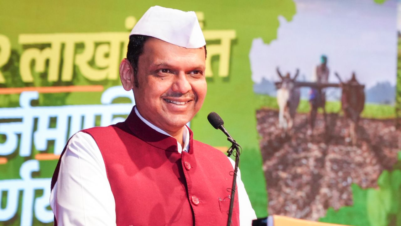 शेतकऱ्यांसाठी सर्वात मोठा निर्णय! तब्बल ४८,००० कोटींचे जुने वीज बिल माफ; मुख्यमंत्री देवेंद्र फडणवीसांची घोषणा