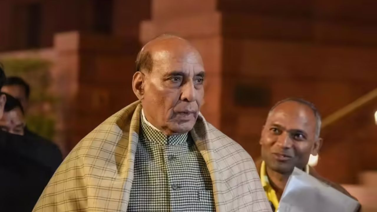 पावसाळी अधिवेशनापूर्वी दिल्लीत राजकीय खळबळ! राजनाथ सिंह यांच्या निवासस्थानी ‘एनडीए’ची महत्त्वाची बैठक; विरोधकही आक्रमक