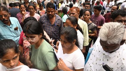 NEET Re-Exam Result 2026 :  तामिळनाडूतील १२ विद्यार्थ्यांची उल्लेखनीय कामगिरी, ३९० हून अधिक गुण