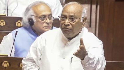 Mallikarjun Kharge: ‘विद्यार्थ्यांचा आवाज ऐकला गेला पाहिजे, पण हे सरकार…’, राज्यसभेत पेपर लीक प्रकरणावर खर्गे आक्रमक