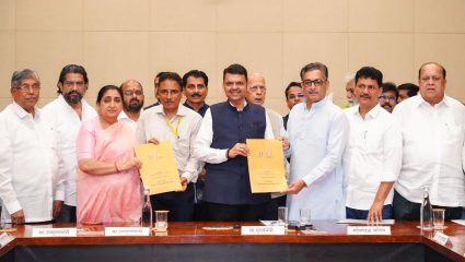 कोल्हापूरकरांचे स्वप्न साकार! शहरात उभारणार आंतरराष्ट्रीय क्रिकेट स्टेडियम; मुख्यमंत्री फडणवीसांच्या उपस्थितीत सामंजस्य करार