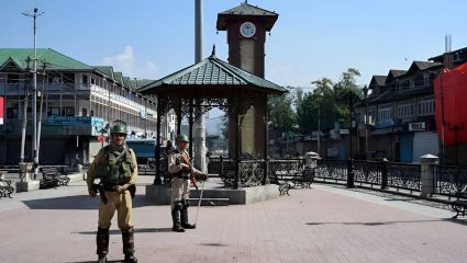 Jammu And Kashmir: जम्मू-काश्मीरमधील लाल चौकाजवळ दहशतवादी हल्ला! गोळीबारात हेड कॉन्स्टेबल शहीद; एक पोलीस कर्मचारी गंभीर जखमी