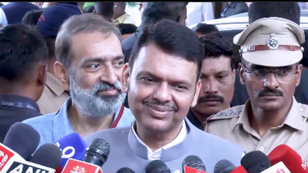 Devendra Fadnavis: मुख्यमंत्री केंद्रात जाणार का? विचारलेल्या प्रश्नावर देवेंद्र फडणवीसांनी एका उत्तरात राजकारण संपवल