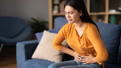 पावसाळ्यात आहारात होणाऱ्या ‘या’ बदलांमुळे वाढू शकतो Food Poisoning चा धोका! अन्यथा आजारपण वाढून उद्भवतील पोटाचे विकार