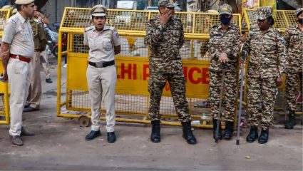 Delhi Traffic Advisory: दिल्लीकरांनो सावधान! संसद मोर्चामुळे ‘या’ रस्त्यांवर वाहतुकीत बदल जाणून घ्या संपूर्ण अपडेट
