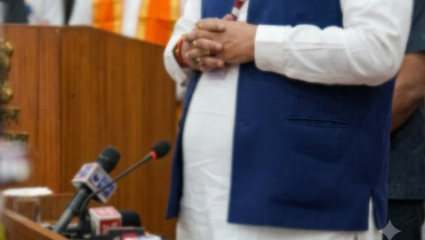 राजकारण्यांच्या वाढत्या ढेऱ्या! सत्तेचा ताण, की अजून काही? खुर्ची मिळताच वाढणाऱ्या पोटामागे काय आहे रहस्य?