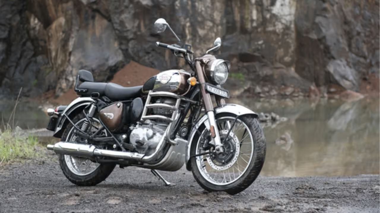 Royal Enfield Classic 350 खरेदी करणाऱ्यांसाठी महत्त्वाची बातमी! 1 लाख डाउन पेमेंटनंतर दर महिन्याला किती भरावा लागेल EMI?