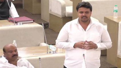 40 कोटी खर्चुनही शहर अस्वच्छ राहिल्यास अधिकाऱ्यांना धारेवर धरणार; अमोल बालवडकर यांचा इशारा