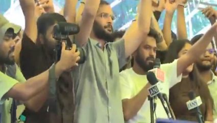 Abhijeet Dipke : ‘वी हॅव डन इट,’ धर्मेंद्र प्रधानाच्या राजीनाम्यावर अभिजित दीपकेंची पहिली प्रतिक्रिया, जंतर-मंतरवर मोठा जल्लोष