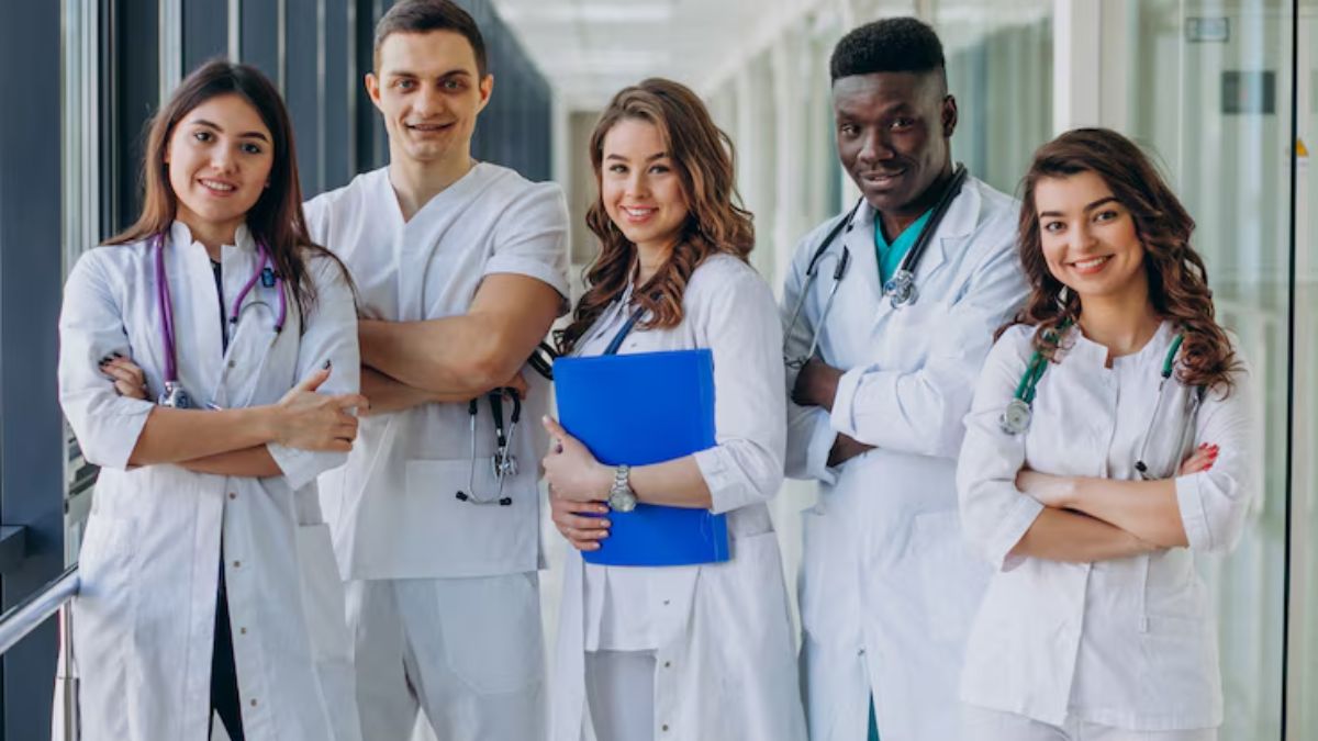NEET UG Result: ६३ हजार सरकारी जागांसाठी चुरस! जाणून घ्या कमी रँकवरही मेडिकल प्रवेश मिळवून देणारी ‘ही’ कॉलेजेस