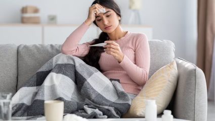 Fever Care Tips: ताप आल्यावर अंघोळ करणे योग्य की अयोग्य? जाणून घ्या तज्ज्ञांचे मत