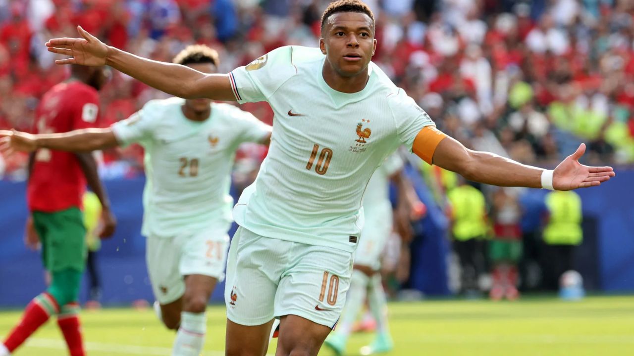 France Beat Morocco: एमबाप्पे-डेम्बेलेचा जलवा! फ्रान्सने मोरोक्कोला हरवत मारली सेमीफायनलमध्ये धडक