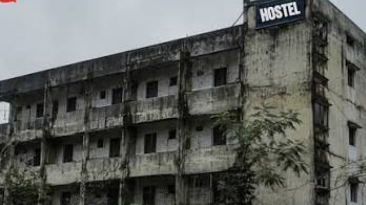 Maharashtra Hostels Scam: कॅगचा मोठा खुलासा! राज्यातील अनेक हॉस्टेल्समध्ये उघड लुट; ४ वर्षांपासून विद्यार्थी फक्त कागदावरच