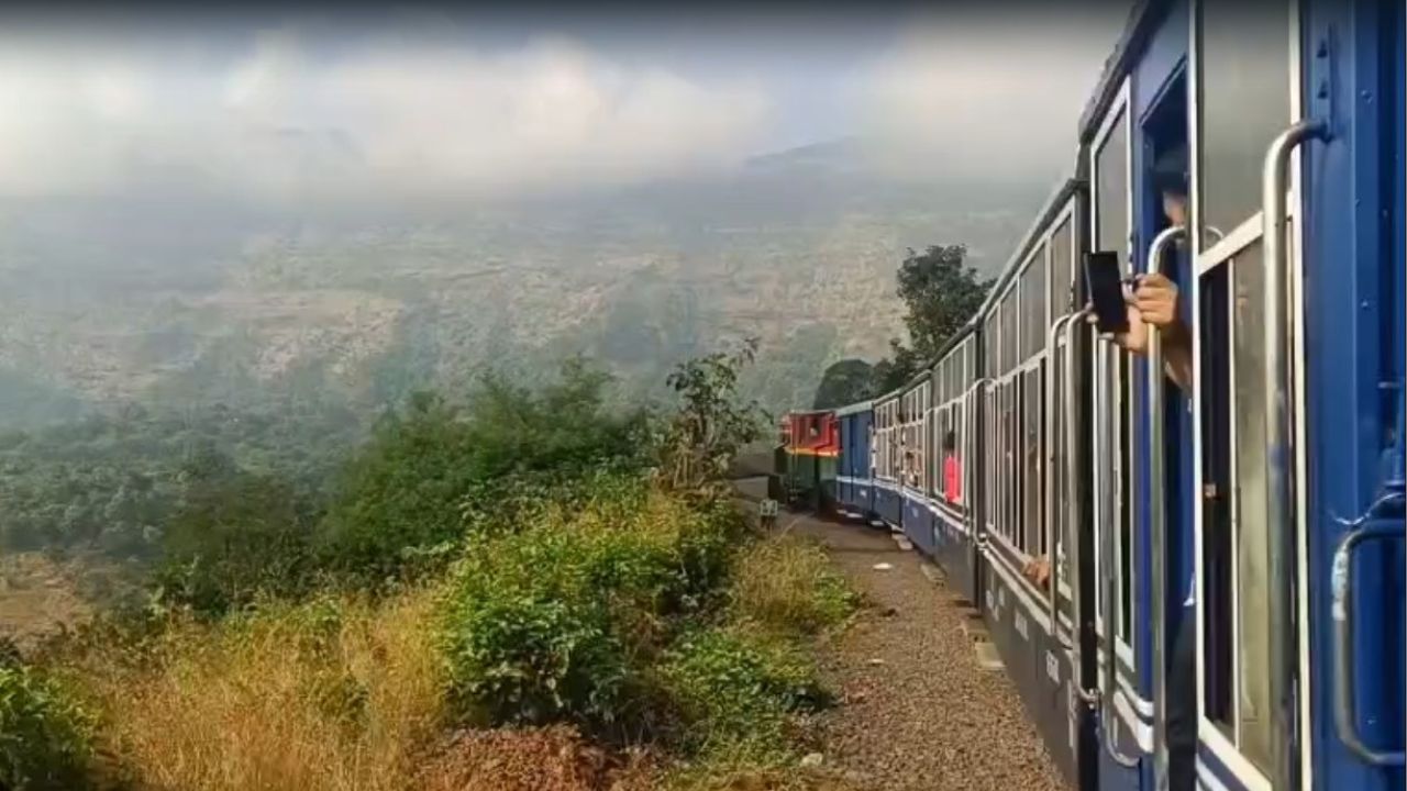 माथेरान मिनी ट्रेनला हायड्रोजन इंजिनची जोड; ब्रिटिश काळातील वाफेच्या इंजिनाचाच नवा फंडा