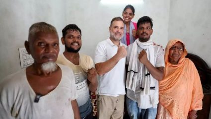 Jantar Mantar Viral : शाळाही शिकले नाहीत, तरीही राज्यघटनेचे ज्ञान! कोण आहेत जंतर-मंतर आंदोलनातून वायरल झालेले मोहम्मद इरफान?