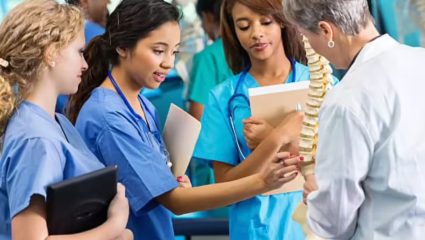 Medical Education: मेडिकल शिक्षणात मोठा बदल! आता नफा कमावणाऱ्या कंपन्यांनाही मेडिकल कॉलेज सुरू करता येणार