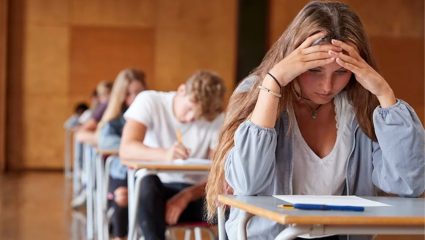 Students Mental Health: विद्यार्थ्यांच्या मानसिक आरोग्यासाठी स्थापले टास्क फोर्स; नेमके काय करणार काम? जाणून घ्या एका क्लिकवर