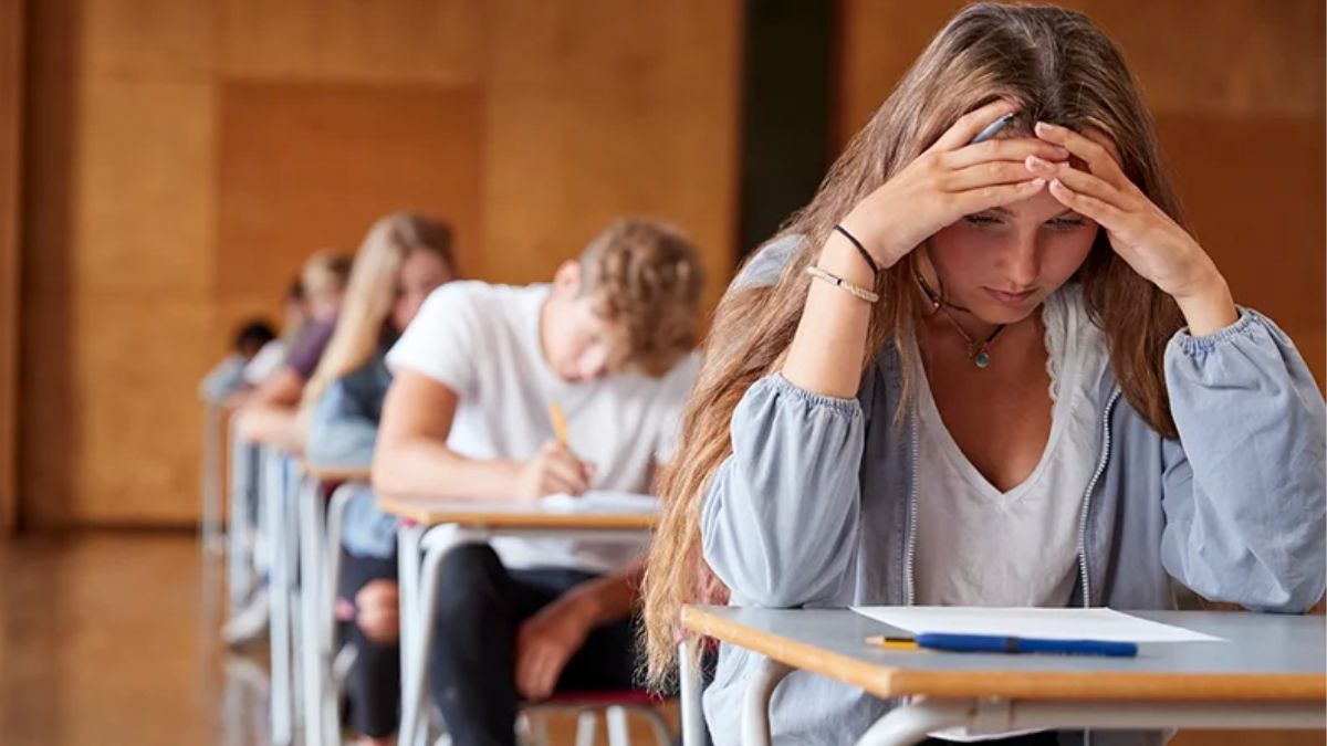 Students Mental Health: विद्यार्थ्यांच्या मानसिक आरोग्यासाठी स्थापले टास्क फोर्स; नेमके काय करणार काम? जाणून घ्या एका क्लिकवर