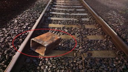 रेल्वे रुळावर लोखंडी बॉक्स, लोकलला बसला जोरदार धक्का; ट्रेन मॅनेजरच्या प्रसंगावधानामुळे शेकडो प्रवाशांचे  वाचले प्राण