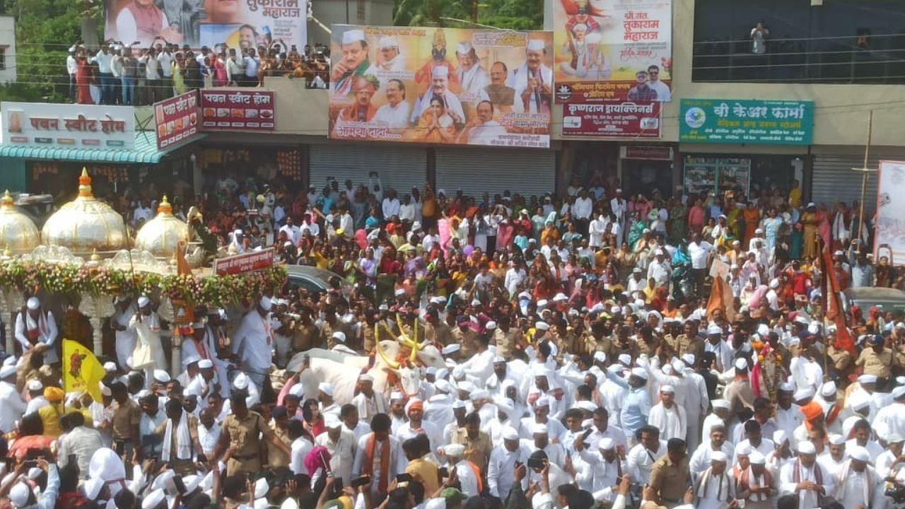 काटेवाडीत मेंढ्यांच्या गोल रिंगणाने दुमदुमला पालखी सोहळा; भवानीनगरात जल्लोषात स्वागत