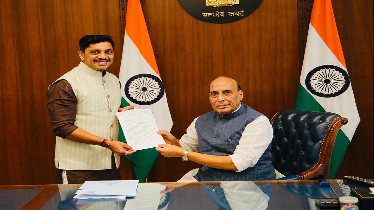 पिंपरी-चिंचवड महापालिकेचे महापौर रवि लांडगे यांचा दिल्ली दौरा; केंद्र सरकारकडे केला महत्त्वाच्या प्रकल्पांचा पाठपुरावा