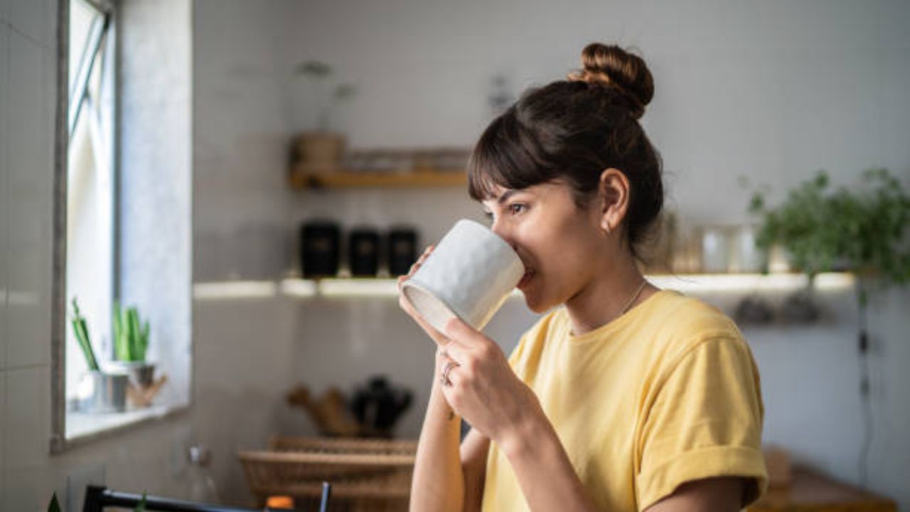 Health Tips: जेवणानंतर चहा पिण्याची सवय आहे का? आरोग्यासाठी ठरू शकते घातक; ‘हे’ परिणाम एकदा वाचाच