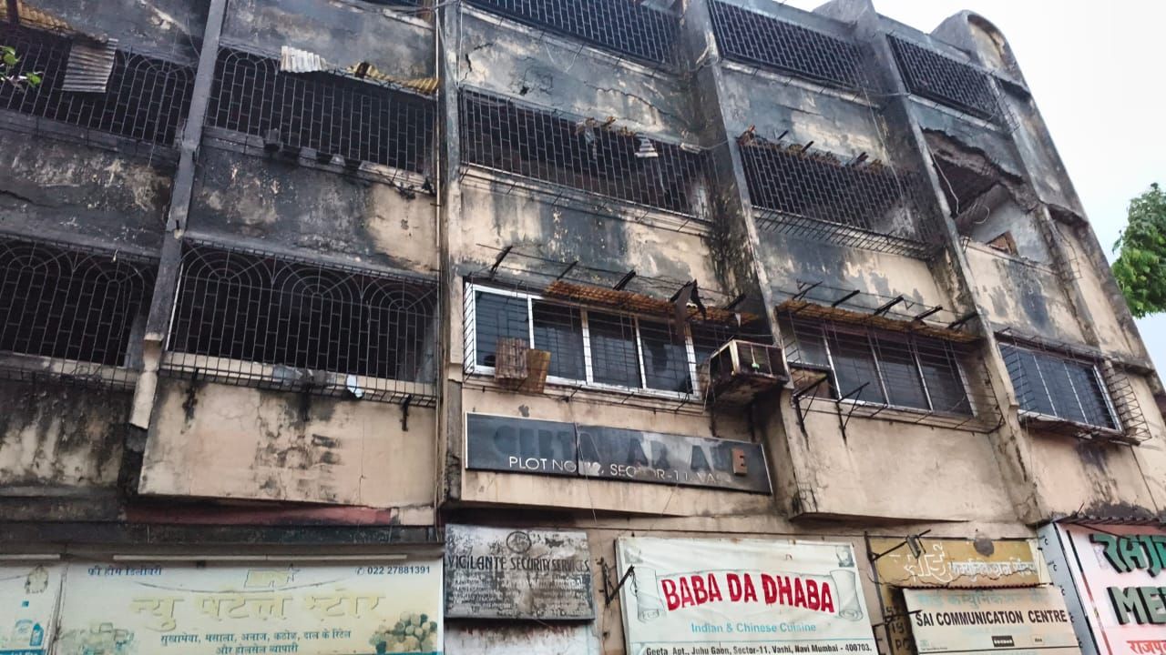 Navi Mumbai News: वाशीत गीता अपार्टमेंटच्या सज्ज्याचा भाग कोसळला; एकाचा मृत्यू, महिला गंभीर जखमी
